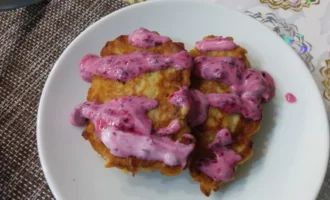 Rīvētu ābolu pankūkas
