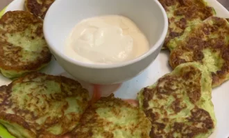 Vienkāršas kabaču pankūkas