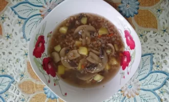 Griķu zupa ar šampinjoniem