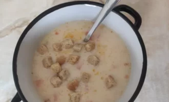 Siera zupa ar dārzeņiem un vistu